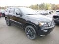 Front 3/4 View of 2019 Jeep Grand Cherokee Altitude 4x4 #7