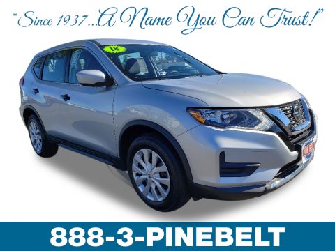 Brilliant Silver Nissan Rogue S.  Click to enlarge.