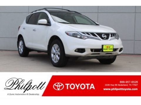 Pearl White Nissan Murano SL.  Click to enlarge.