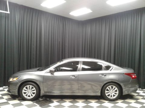 Gun Metallic Nissan Altima 2.5 S.  Click to enlarge.