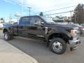 Front 3/4 View of 2019 Ford F350 Super Duty Lariat Crew Cab 4x4 #3