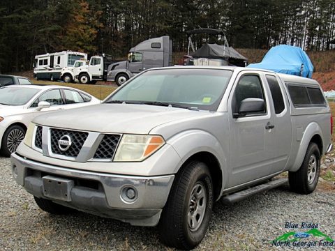 Radiant Silver Nissan Frontier XE King Cab.  Click to enlarge.