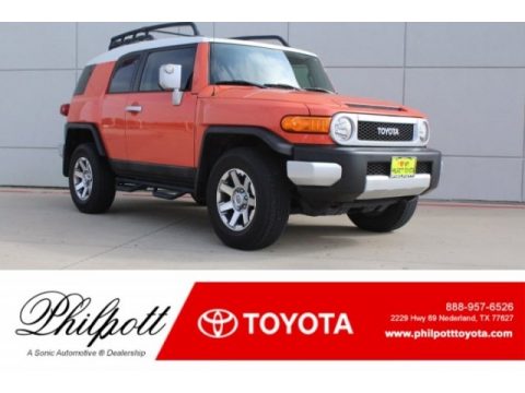 Magma Orange Toyota FJ Cruiser 4WD.  Click to enlarge.