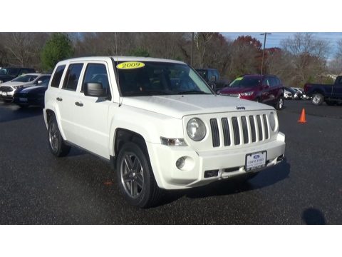 Stone White Jeep Patriot Sport 4x4.  Click to enlarge.