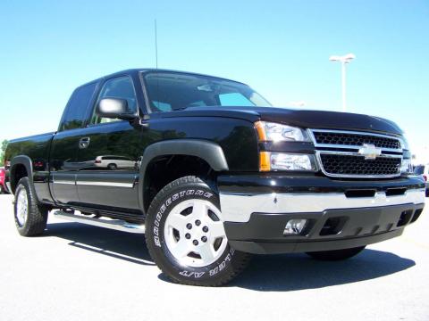 Black Chevrolet Silverado 1500 Classic Z71 Extended Cab 4x4.  Click to enlarge.