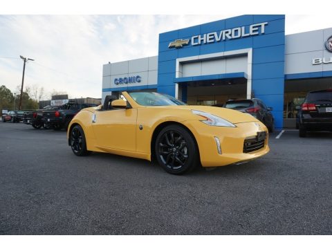Chicane Yellow Nissan 370Z Touring Roadster.  Click to enlarge.