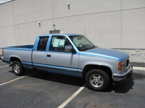 Light Quasar Blue Metallic GMC Sierra 1500 SLE Extended Cab.  Click to enlarge.