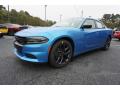 Front 3/4 View of 2019 Dodge Charger SXT #3