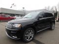 Front 3/4 View of 2019 Jeep Grand Cherokee Summit 4x4 #1