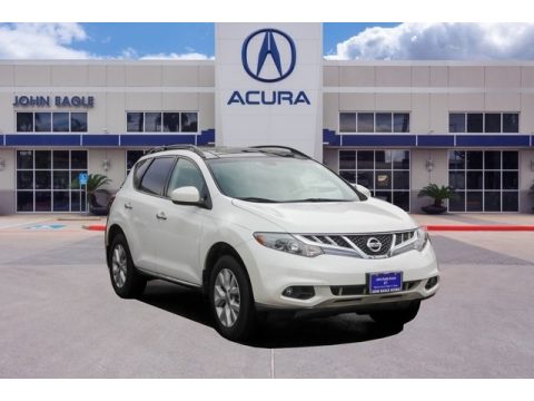 Pearl White Nissan Murano SL.  Click to enlarge.