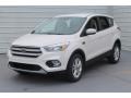 Front 3/4 View of 2019 Ford Escape SE #4