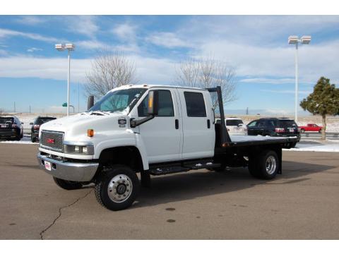 Summit White GMC C Series Topkick C5500 Crew Cab 4x4 Chassis.  Click to enlarge.