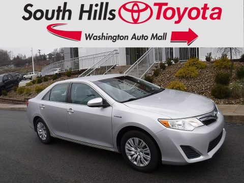 Classic Silver Metallic Toyota Camry Hybrid XLE.  Click to enlarge.