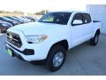 Front 3/4 View of 2019 Toyota Tacoma SR Double Cab #4