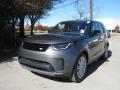 Front 3/4 View of 2019 Land Rover Discovery HSE Luxury #11