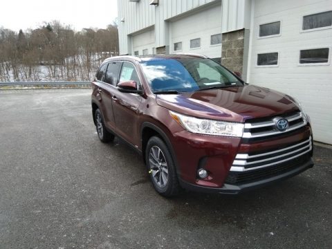 Salsa Red Pearl Toyota Highlander Hybrid XLE AWD.  Click to enlarge.