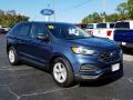 Front 3/4 View of 2019 Ford Edge SE #7