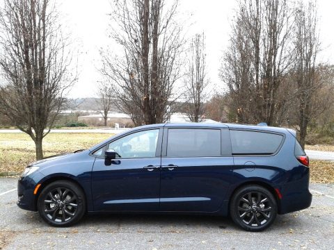 Jazz Blue Pearl Chrysler Pacifica Touring Plus.  Click to enlarge.