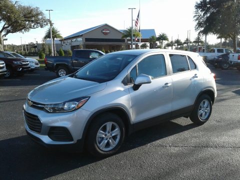 Silver Ice Metallic Chevrolet Trax LS.  Click to enlarge.