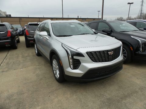 Radiant Silver Metallic Cadillac XT4 Luxury AWD.  Click to enlarge.