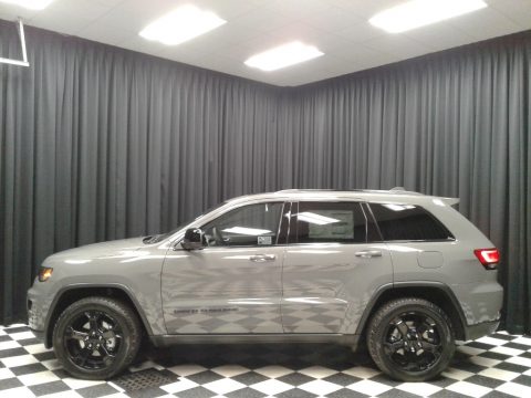 Sting-Gray Jeep Grand Cherokee Upland 4x4.  Click to enlarge.