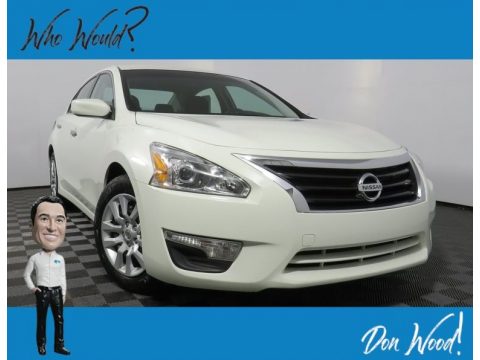 Pearl White Nissan Altima 2.5 SL.  Click to enlarge.
