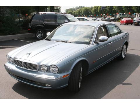 Zircon Metallic Jaguar XJ Vanden Plas.  Click to enlarge.
