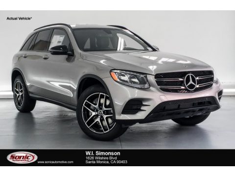 Mojave Silver Metallic Mercedes-Benz GLC 300.  Click to enlarge.