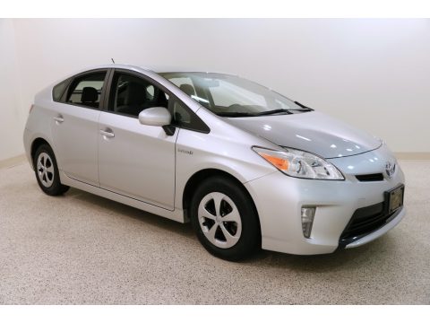 Classic Silver Metallic Toyota Prius 3rd Gen Three Hybrid.  Click to enlarge.