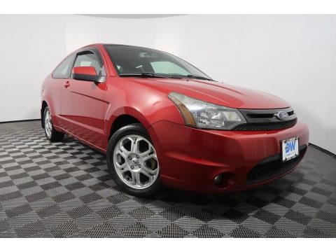 Sangria Red Metallic Ford Focus SE Coupe.  Click to enlarge.