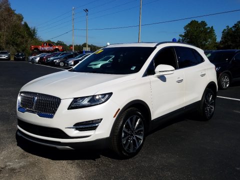 White Platinum Lincoln MKC Reserve.  Click to enlarge.