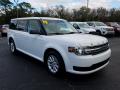 Front 3/4 View of 2019 Ford Flex SE #7