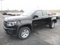 Front 3/4 View of 2019 Chevrolet Colorado LT Extended Cab 4x4 #1