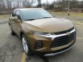 Front 3/4 View of 2019 Chevrolet Blazer 3.6L Leather AWD #13