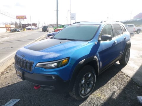 Hydro Blue Pearl Jeep Cherokee Trailhawk 4x4.  Click to enlarge.