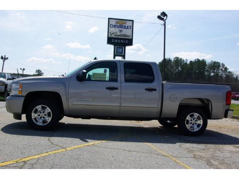 Silver Birch Metallic Chevrolet Silverado 1500 LT XFE Crew Cab.  Click to enlarge.