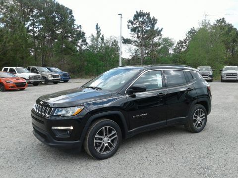 Diamond Black Crystal Pearl Jeep Compass Latitude.  Click to enlarge.