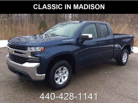 Northsky Blue Metallic Chevrolet Silverado 1500 LT Double Cab 4WD.  Click to enlarge.
