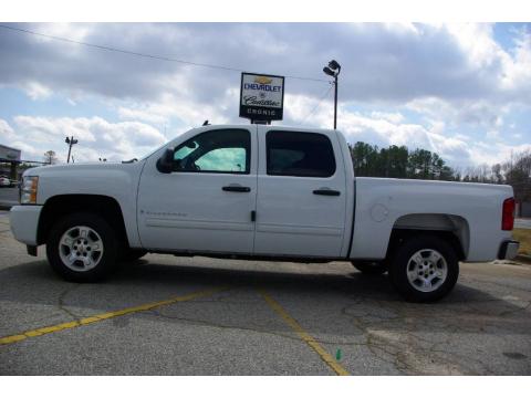 Summit White Chevrolet Silverado 1500 LT Crew Cab.  Click to enlarge.