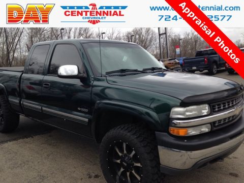 Woodland Green Chevrolet Silverado 1500 LT Extended Cab 4x4.  Click to enlarge.