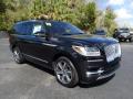 Front 3/4 View of 2019 Lincoln Navigator Reserve 4x4 #4