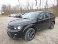Front 3/4 View of 2019 Dodge Journey SE AWD #1