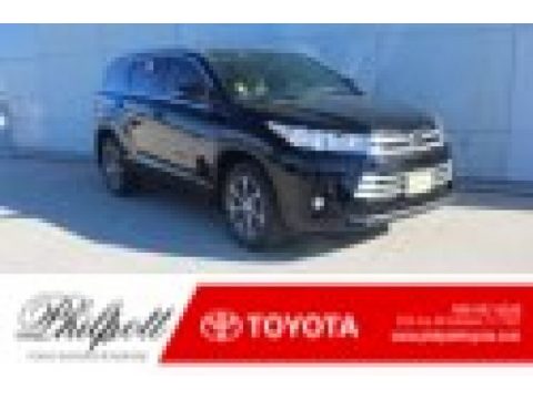 Midnight Black Metallic Toyota Highlander XLE AWD.  Click to enlarge.