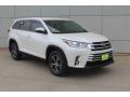 Front 3/4 View of 2019 Toyota Highlander LE Plus #2