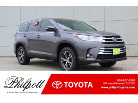 Predawn Gray Mica Toyota Highlander LE Plus.  Click to enlarge.