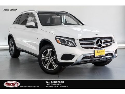 Polar White Mercedes-Benz GLC 350e 4Matic. Click to enlarge. Polar White Mercedes-Benz GLC 350e 4Matic. Click to enlarge.