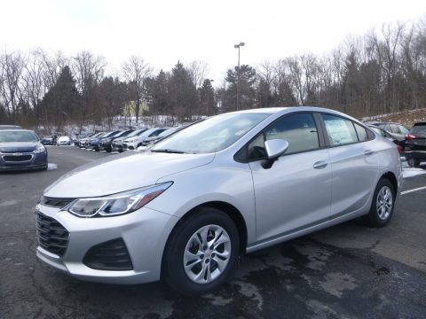 Silver Ice Metallic Chevrolet Cruze LS.  Click to enlarge.