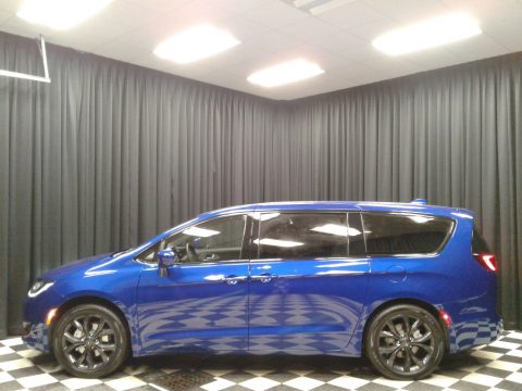Ocean Blue Metallic Chrysler Pacifica Touring Plus.  Click to enlarge.