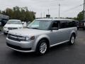 Front 3/4 View of 2019 Ford Flex SE #1