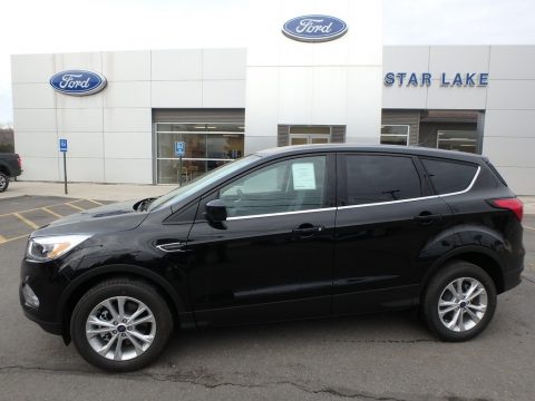 Agate Black Ford Escape SE 4WD.  Click to enlarge.